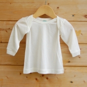 Long-Sleeved Baby Vest Top in Organic Filament Silk Long-Sleeved Baby Vest Top in Organic Filament Silk