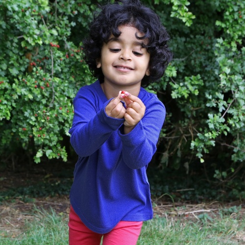 Children's Long-Sleeved Vest Top in Pure Bourette Silk Children's Long-Sleeved Vest Top in Pure Bourette Silk
