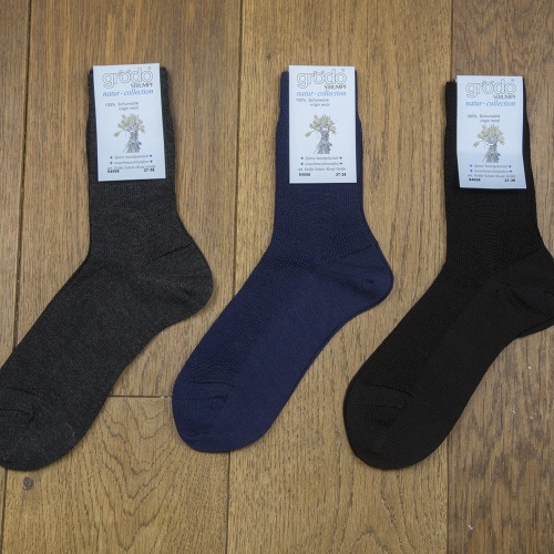 2-Pack Adult's Fine Ribbed Socks in Pure Machine-Washable Wool 2-Pack Adult's Fine Ribbed Socks in Pure Machine-Washable Wool