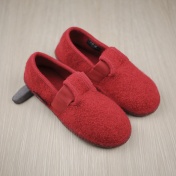 Children\'s T-bar Slippers in Boiled Wool