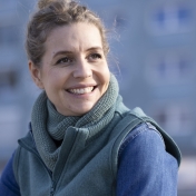 Loop Scarf in Knitted Organic Merino Wool
