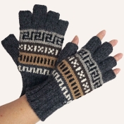 Traditional Andean Style Fingerless Gloves in Baby Alpaca Traditional Andean Style Fingerless Gloves in Baby Alpaca