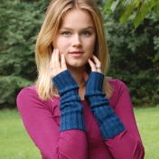 Adult\'s Ribbed Wrist Warmers in Pure Baby Alpaca