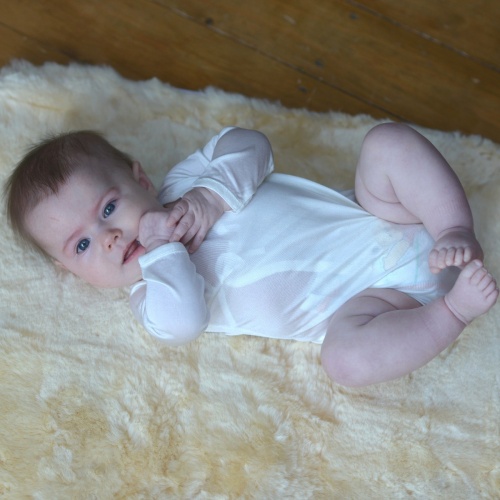 Long-Sleeved Wraparound Baby-Body in Organic Filament Silk