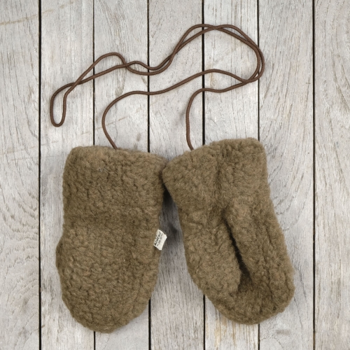 Children's Mittens in Fluffy Wool
