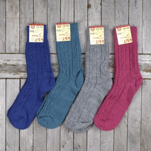 Adult's Chunky Cable Knit Socks in Organic Wool