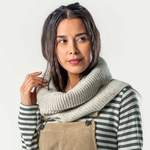 Women\'s Sheffield Loop Scarf in Wool