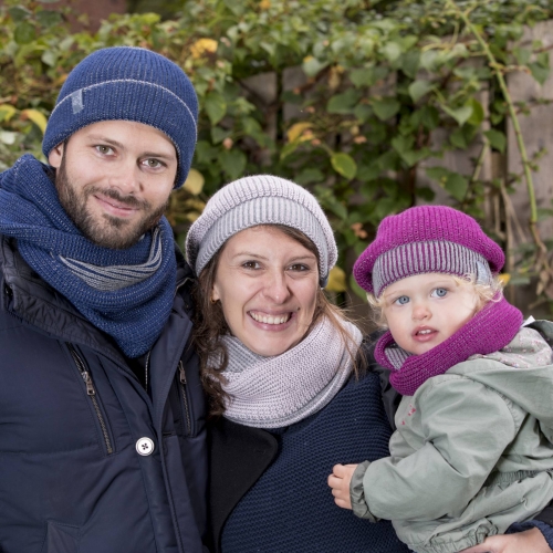 Knitted Loop Scarf in Organic Merino Wool